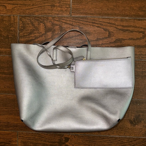 Authentic Saint Laurent Large Shopping Tote with pouch, silver (see description) - Picture 4 of 10